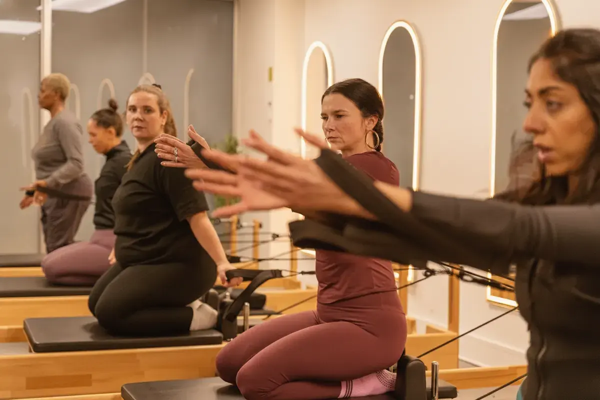 Reformer pilates equipment